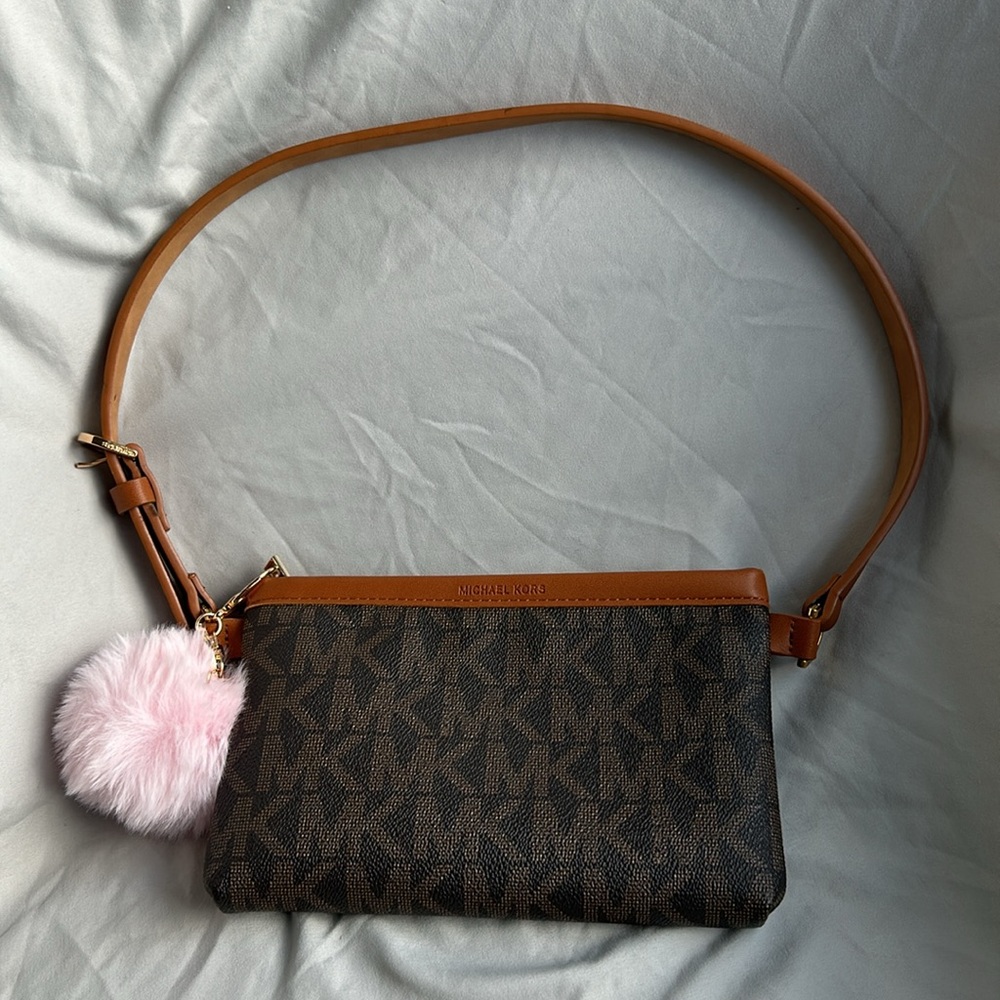 Small Michael Kors logo purse